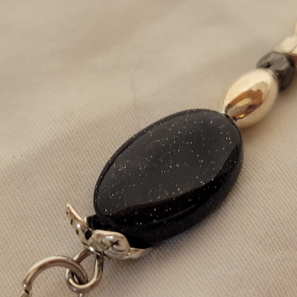 Beaded earrings - Picture 2 of 4